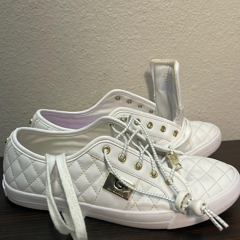 G by Guess GGBACKER2 Women’s Comfort Casual Shoes White Size 9.5 M